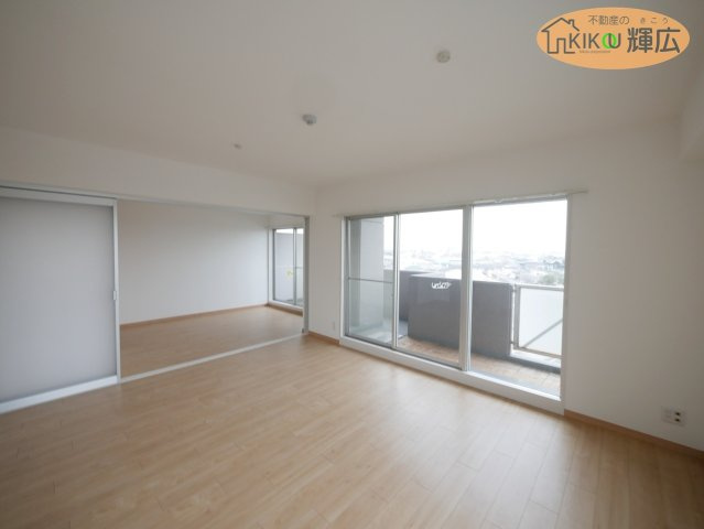 【居間・リビング】 | ホーユウパレス加古川　9階