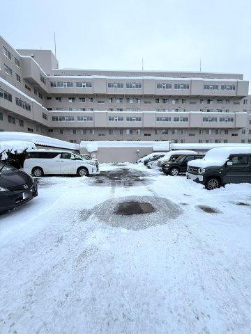 北31条パークマンションの駐車場