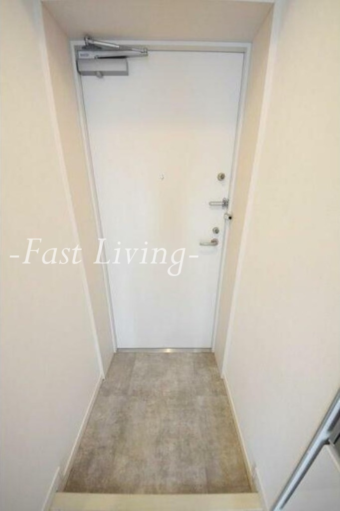 ルヴェール日本橋小伝馬町の玄関