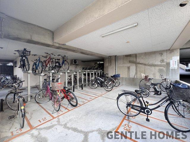 グランピアマンションアーガス吉塚の駐輪場