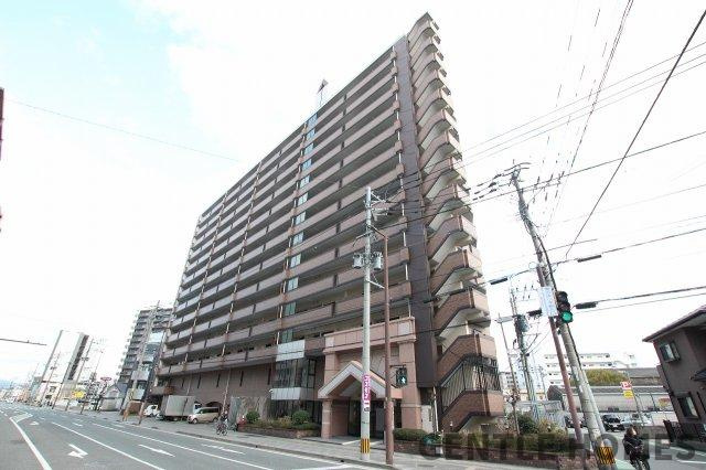 グランピアマンションアーガス吉塚の外観