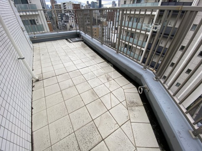 【バルコニー】 | オリエンタル南堀江 | オリエンタル南堀江　バルコニー