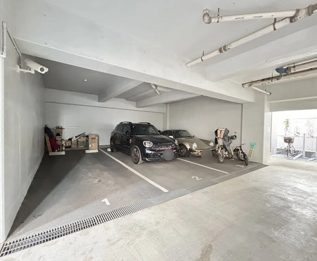 【駐車場】