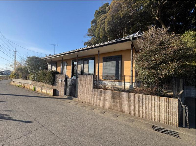 【外観】 | 我孫子市根戸　中古戸建 | たっぷりの陽光と心地よい風が舞い込む住まい♪