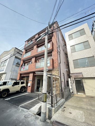 アーティスト筒井町ビルの外観