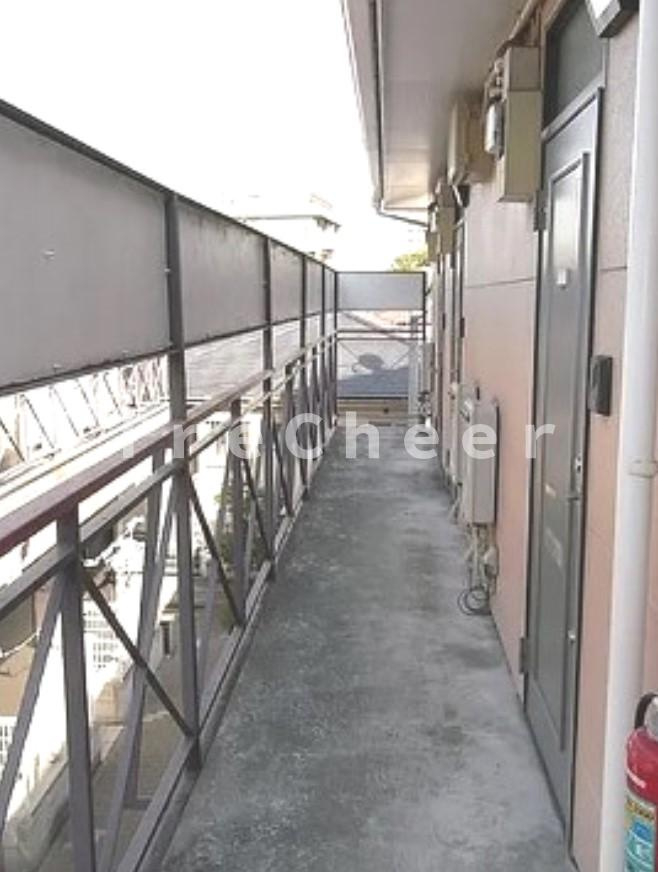 早稲田WESTのエントランス