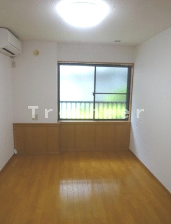 早稲田WESTの居間・リビング