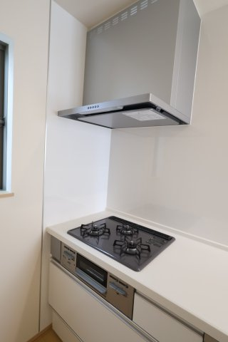 《仲介手数料無料》上尾市谷津１丁目1-11新築一戸建てハートフルタウンのキッチン
