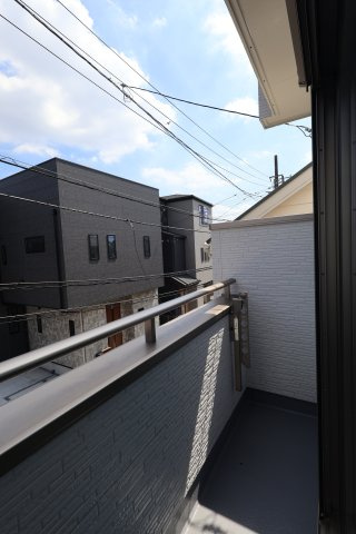 《仲介手数料無料》上尾市谷津１丁目1-11新築一戸建てハートフルタウンのバルコニー