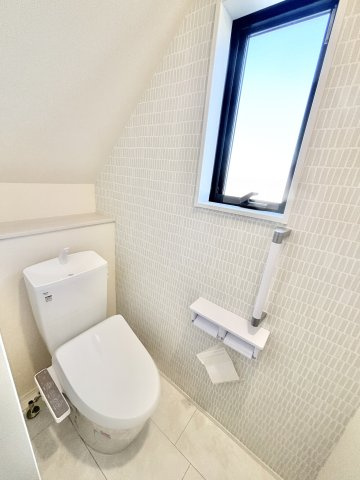 【仲介手数料無料／大治町】リーブルガーデン大治町八ツ屋　新築戸建のトイレ