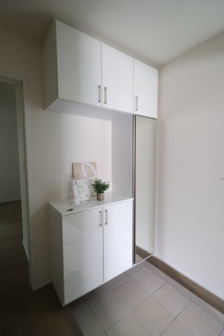 《仲介手数料無料》上尾市谷津１丁目1-11新築一戸建てハートフルタウンの玄関