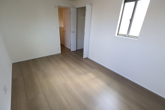 《仲介手数料無料》上尾市谷津１丁目1-11新築一戸建てハートフルタウンの洋室|3階 6.3帖