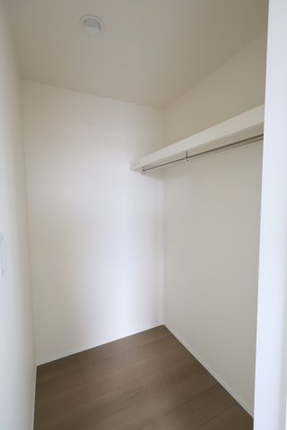 《仲介手数料無料》上尾市谷津１丁目1-11新築一戸建てハートフルタウンの収納