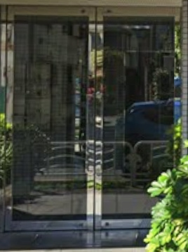 豊徳ビルのエントランス