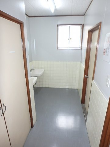 二美ビル安新のトイレ