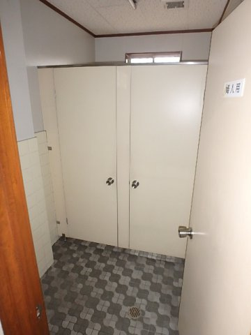 二美ビル安新のトイレ