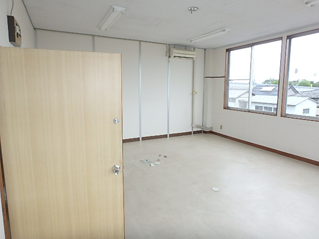 二美ビル安新の内装