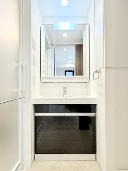 Ｓｏｌａｓｔ　Ｓｑｕａｒｅ綾瀬の洗面所|使いやすい洗面所です