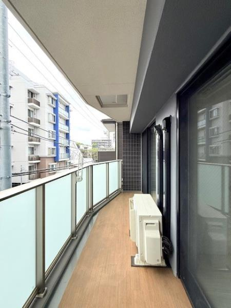 Ｓｏｌａｓｔ　Ｓｑｕａｒｅ綾瀬の居間・リビング|こちらのリビングで趣味の時間をお楽しみください