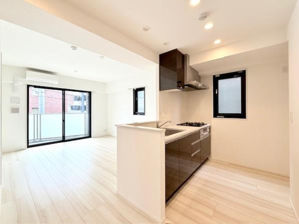 Ｓｏｌａｓｔ　Ｓｑｕａｒｅ綾瀬の居間・リビング|ゆったりとした居間です