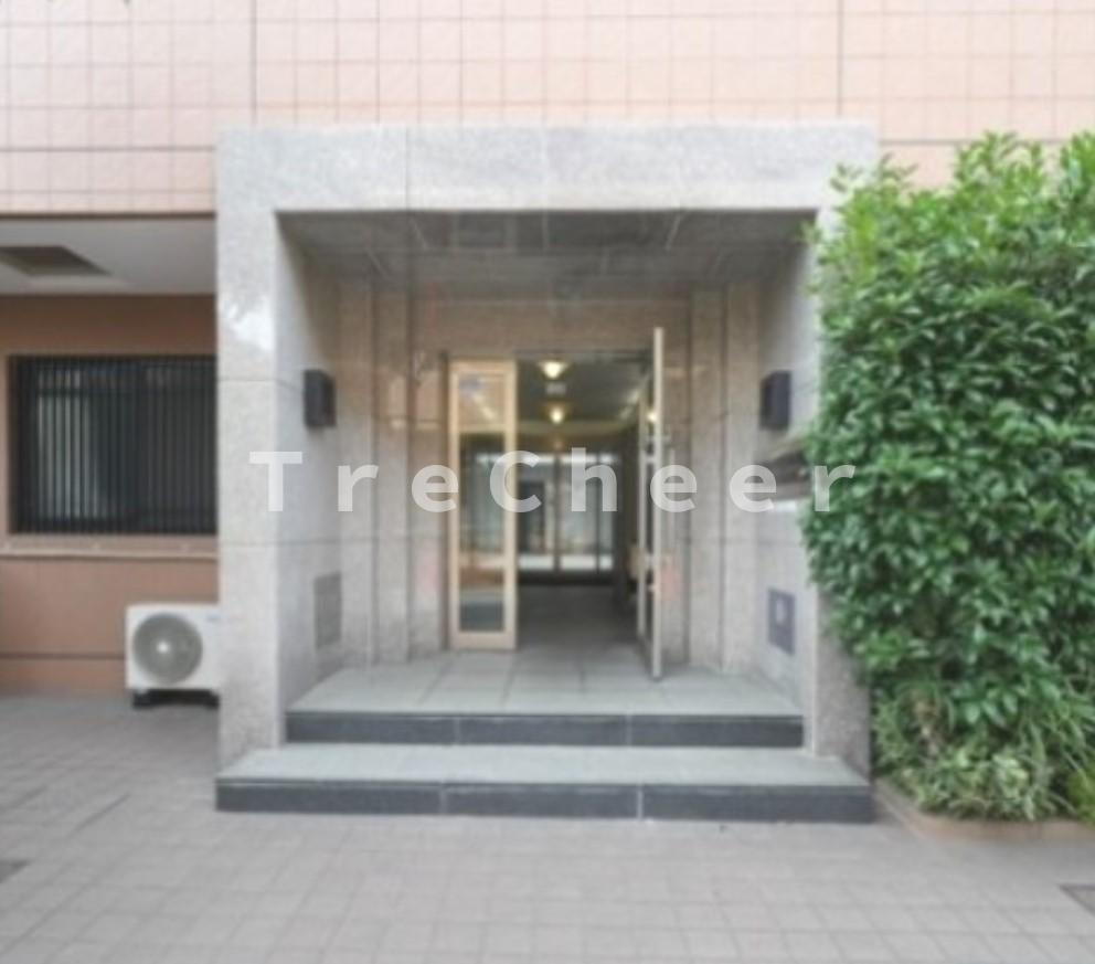 コンフォリア早稲田DEUXのエントランス