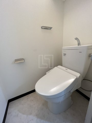 【トイレ】 | BLUE西長堀 | BLUE西長堀（ブルー西長堀）　温水洗浄便座