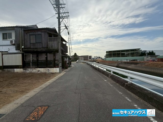 【同施工物件ご案内可能】刈谷市小垣江町　全1棟の前面道路含む現地写真|事前予約にて現地ご見学いただけます！お気軽にお問い合わせください♪
■株式会社　セキュアハウス■
住宅ローンに強く、知識、経験豊富なスタッフ在籍
お客様に寄り添い、ご成約後もサポート致します。