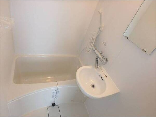 エメロードハイツの浴室