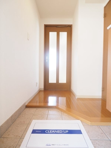 レジディア文京湯島Ⅱの玄関