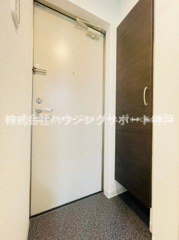 ジーメゾン垂水エスペーロの玄関