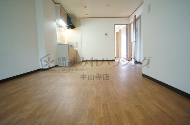 ラ・フォーレ安倉の居間・リビング