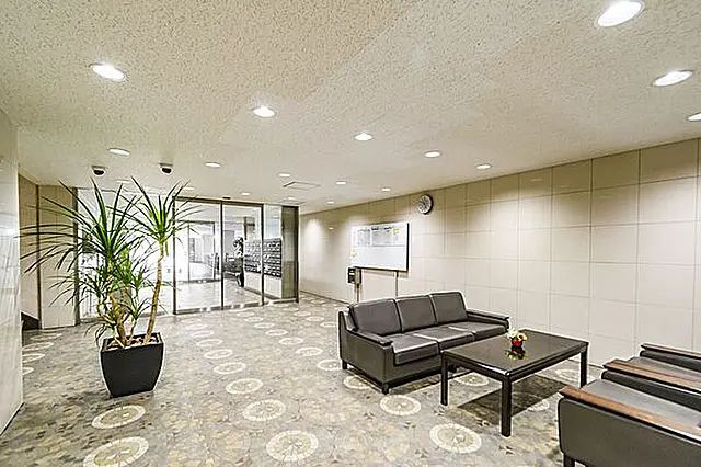 小田急麹町マンションのロビー