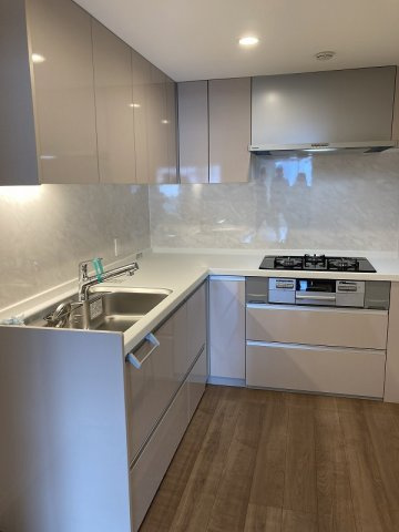 小田急麹町マンションのキッチン