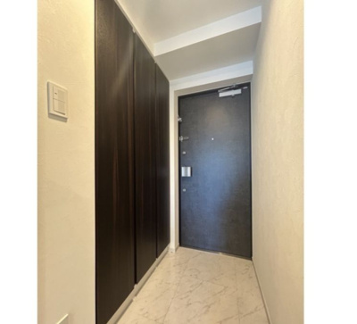 【玄関】 | リテラス三ノ輪 | ゆったりとした玄関です