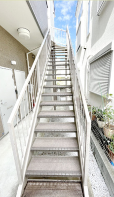 【エントランス】 | ラ・リベラ鶴ヶ峰