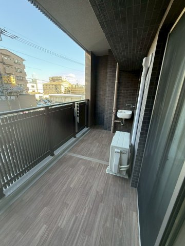 モントーレ東比恵クレアのバルコニー