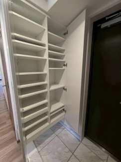 【収納】 | プレサンスレジェンド堺筋本町タワー | スカイラウンジ