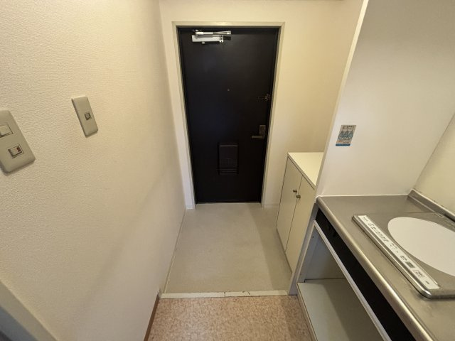 シャルムメゾン春日野道の玄関