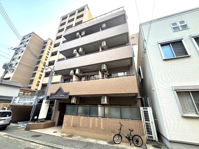 シャルムメゾン春日野道の外観