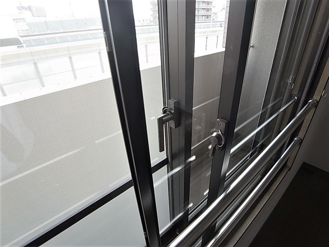 ラ・セーヌ兵庫のその他|二重サッシなので防音、断熱、防寒もプラス