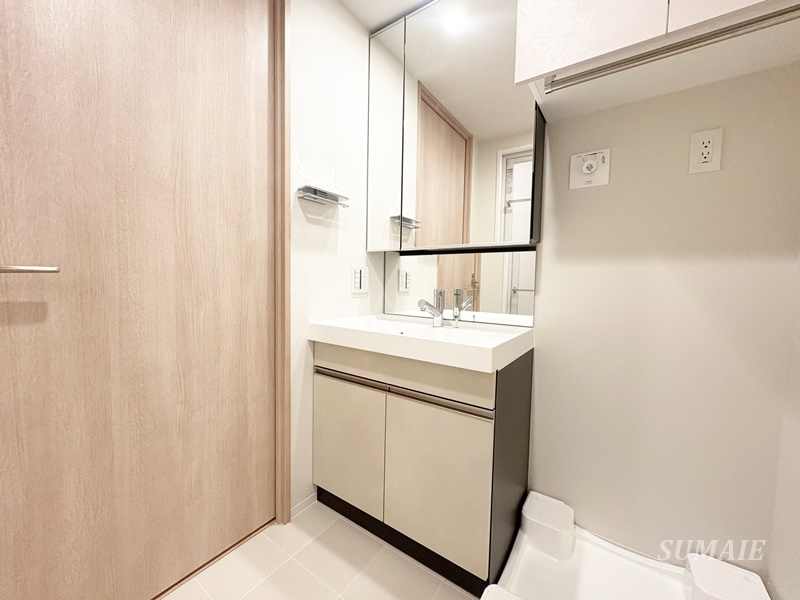 ルフォンプログレ赤羽マークスの洗面所|独立洗面台です☆