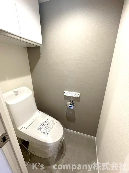 茅ヶ崎市矢畑　藤和ハイタウン湘南茅ヶ崎のトイレ|アクセントクロスがあるおしゃれなトイレ◇