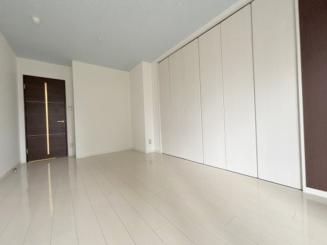 ザ・グランドビュー・オオサカの洋室