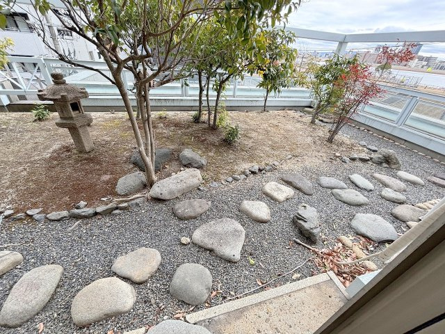 ザ・グランドビュー・オオサカの庭