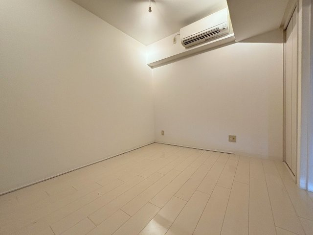 ザ・グランドビュー・オオサカの洋室