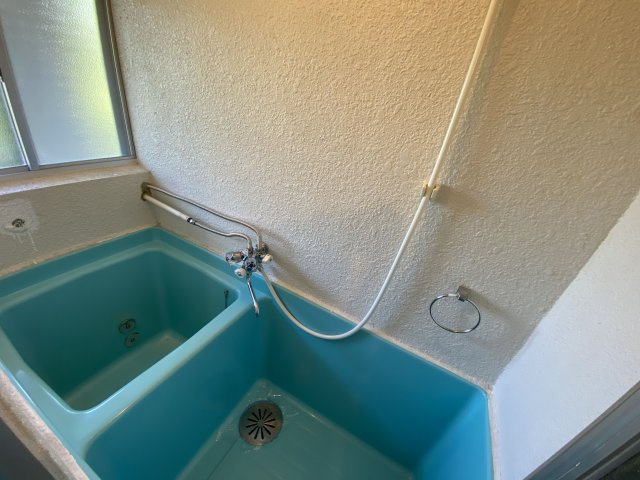 Fアパルトメント金山駅西の浴室|コンパクトで使いやすいお風呂です