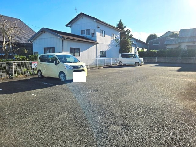 ニューパンサヴァレーの駐車場