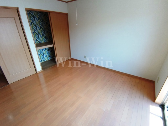 ニューパンサヴァレーの居間・リビング|イメージ（同建物内別部屋の写真です）