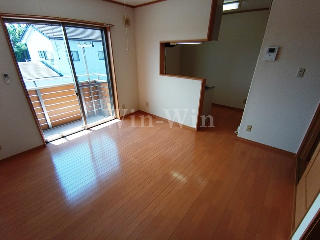 ニューパンサヴァレーの居間・リビング|イメージ（同建物内別部屋の写真です）