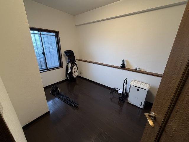 シャルマンコーポ塚本の洋室